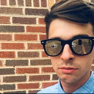 Meet your Posher, Alex